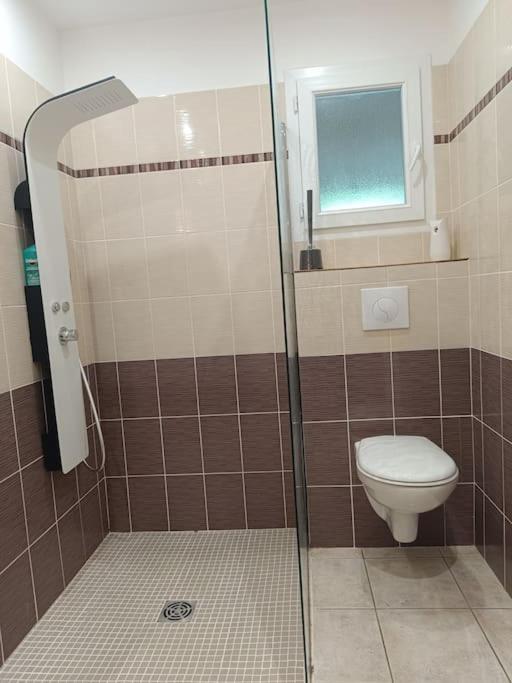 Appartement 2 A 4 Personnes Antraigues Exteriér fotografie